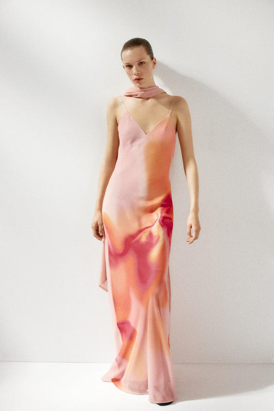 Vestido largo estampado con foulard a juego